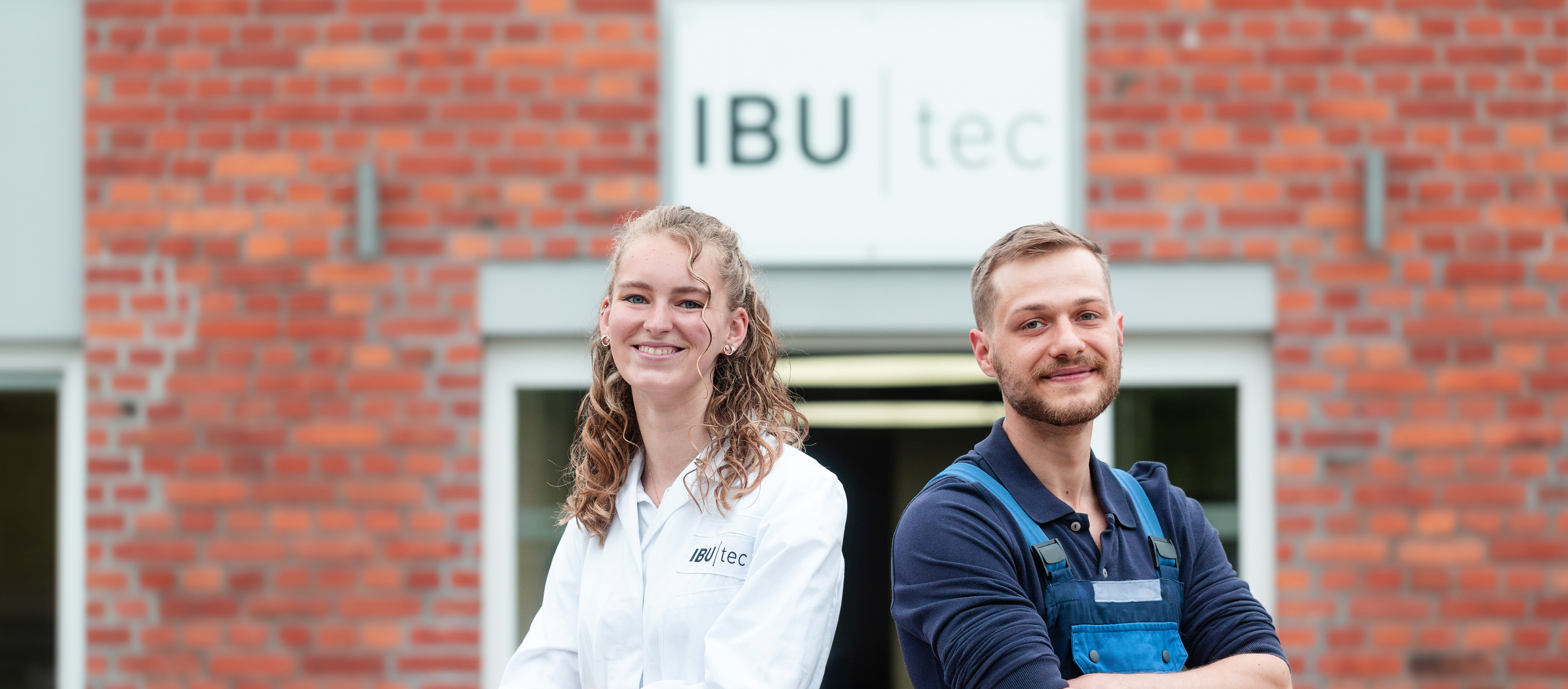 Groupe de formation IBU-tec Photo de couverture avec des stagiaires à Weimar